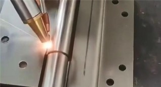 Structural steel frame with multi-pass MIG welds